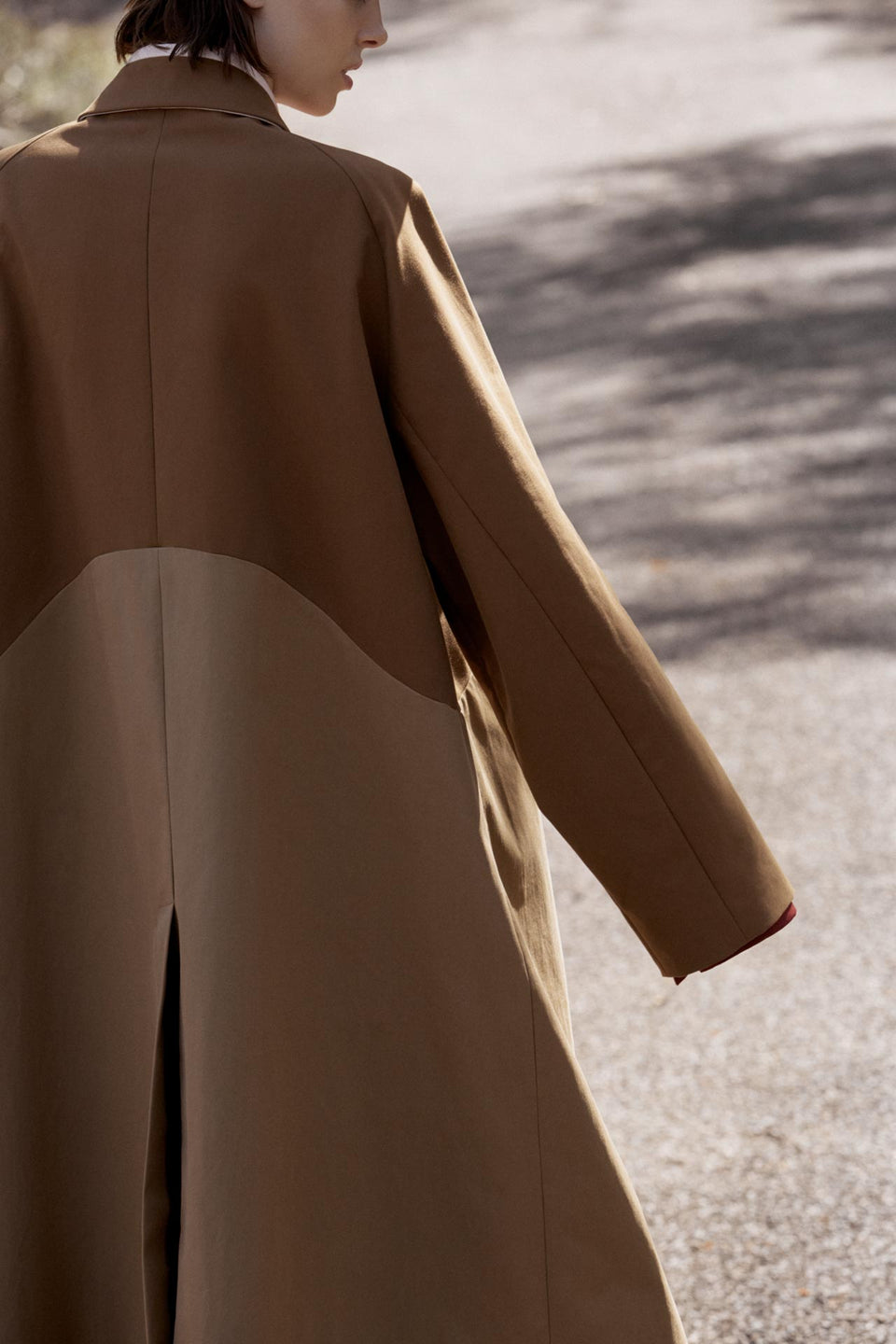 CARL KAPP AW2019 collection in Sydney Australia | Theia Onesize Fits All Trench Coat