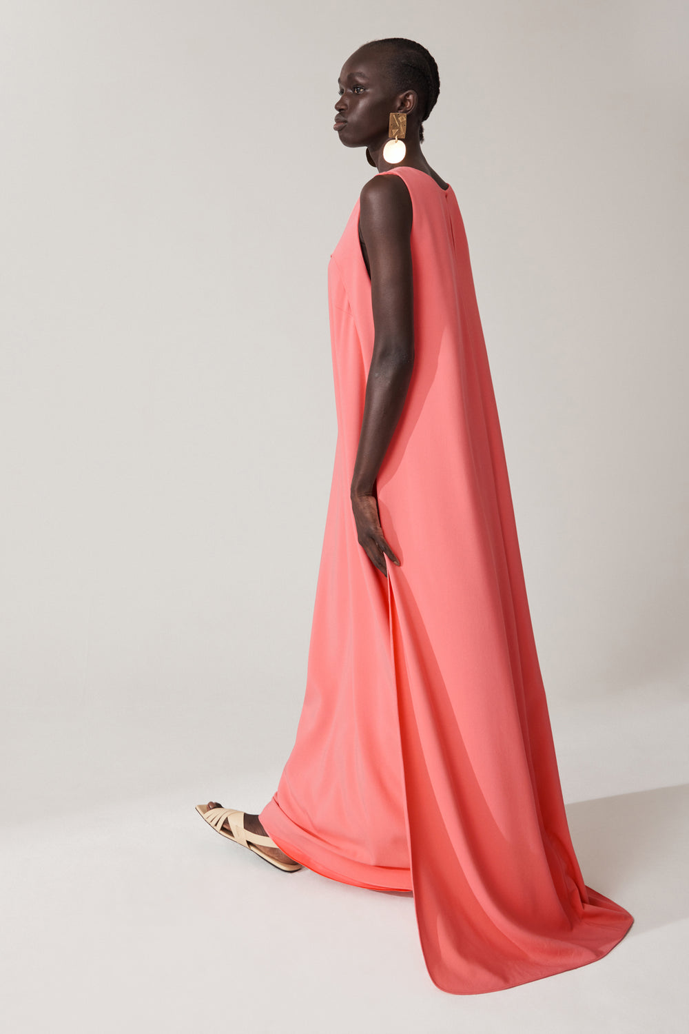 Altanima Gown