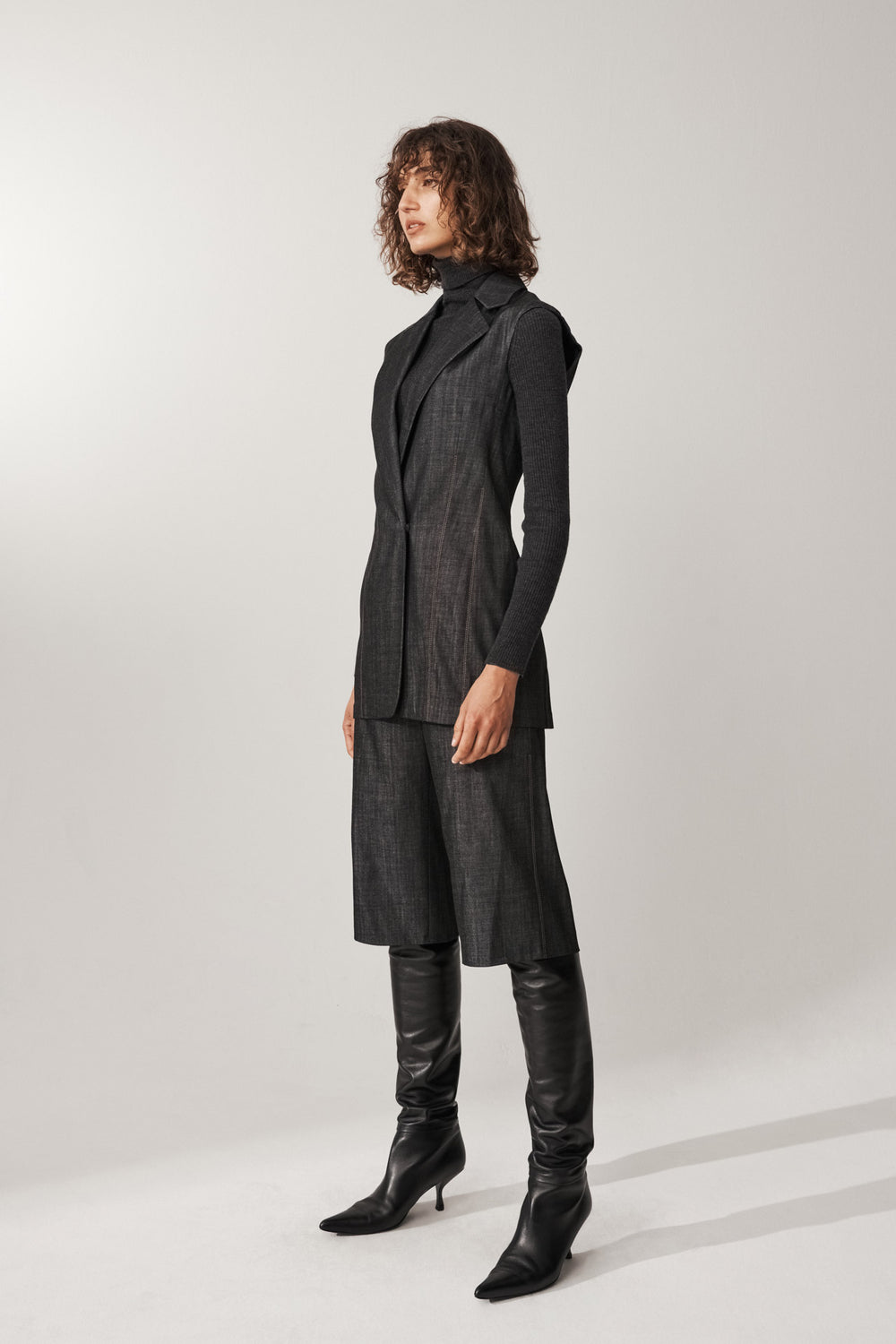 Avium sleeveless Jacket