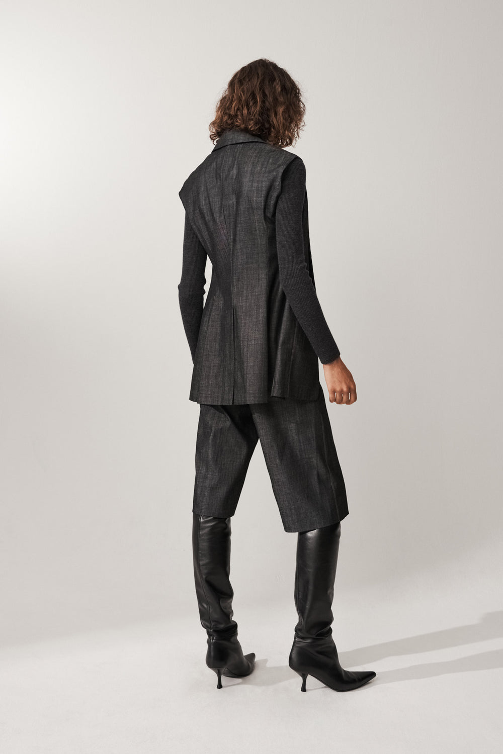 Avium sleeveless Jacket