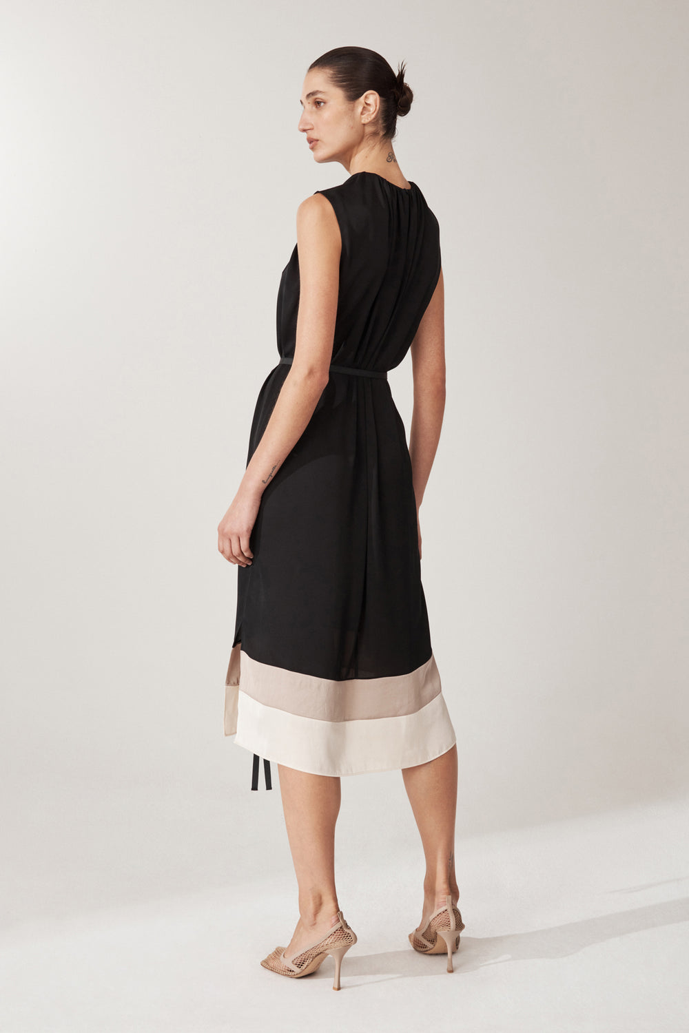 Lasola Dress