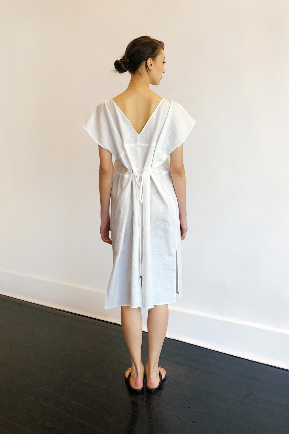 Fashion Designer CARL KAPP collection | Lisa Onesize Fits All White Linen dress | Sydney Australia