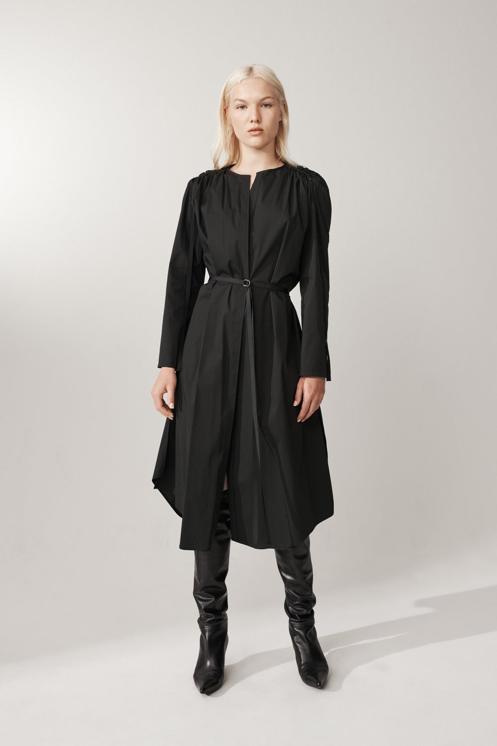 Luxoria Dress