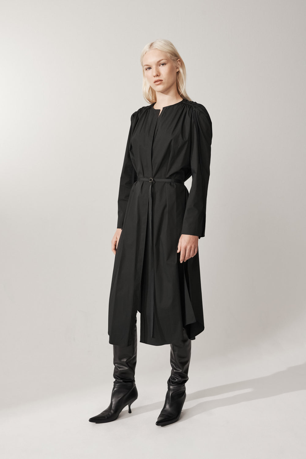 Luxoria Dress