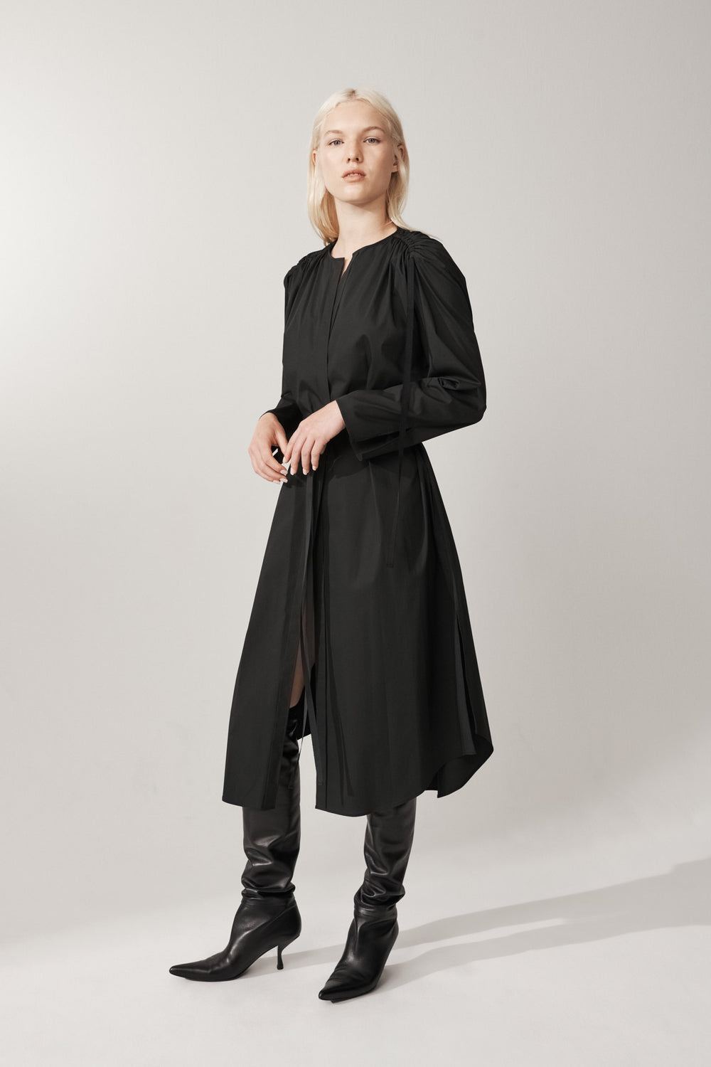 Luxoria Dress